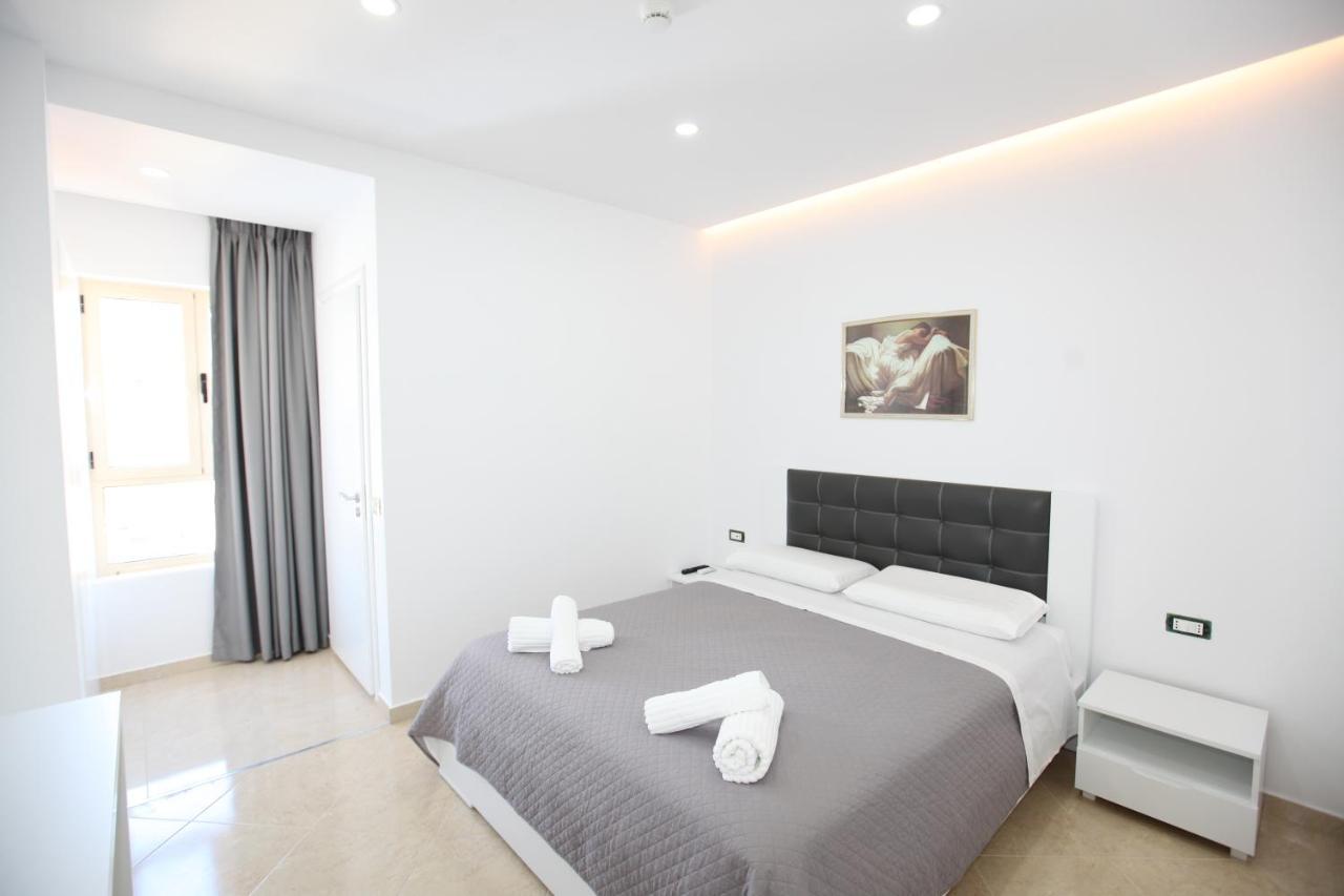 Nika Hotel Saranda Dış mekan fotoğraf