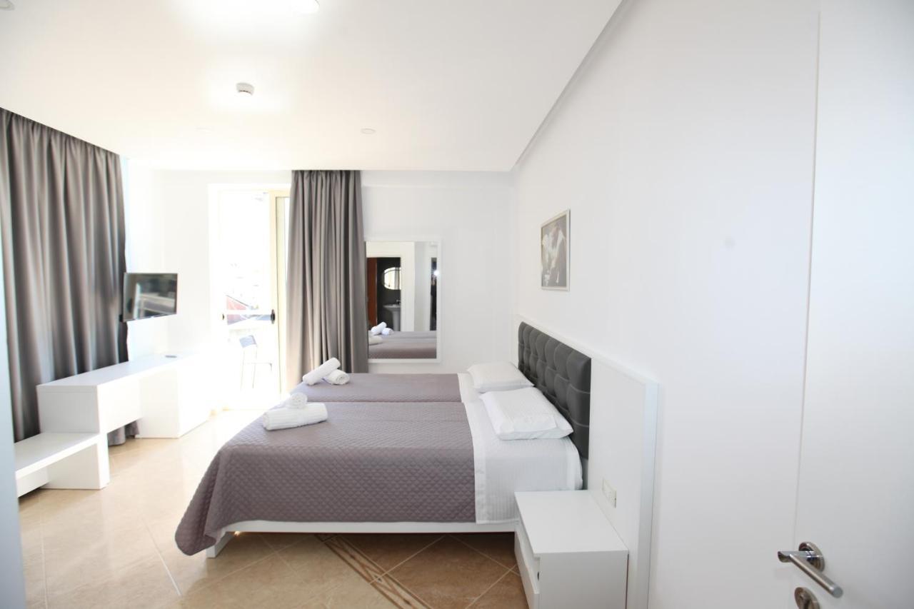 Nika Hotel Saranda Dış mekan fotoğraf