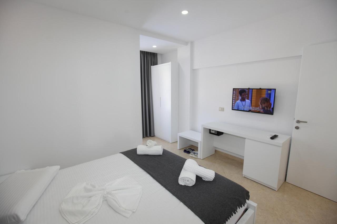 Nika Hotel Saranda Dış mekan fotoğraf