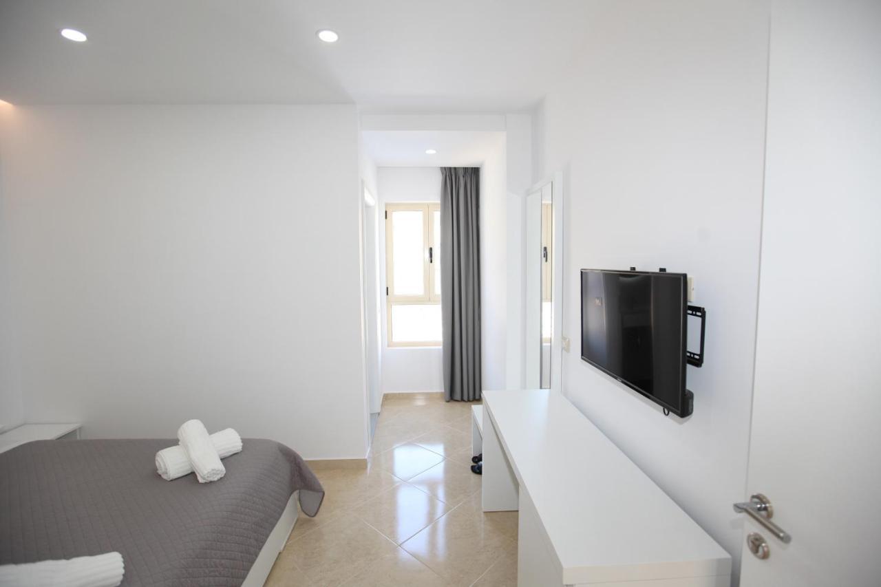 Nika Hotel Saranda Dış mekan fotoğraf