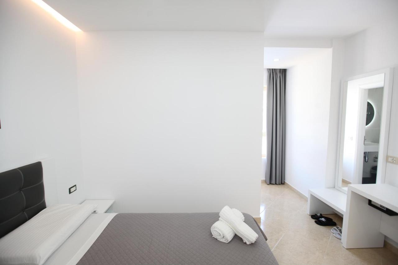 Nika Hotel Saranda Dış mekan fotoğraf